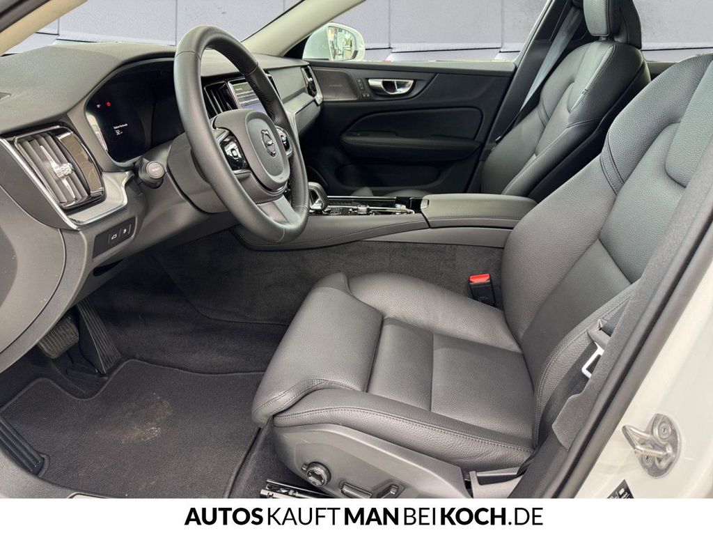 Volvo V60 2024