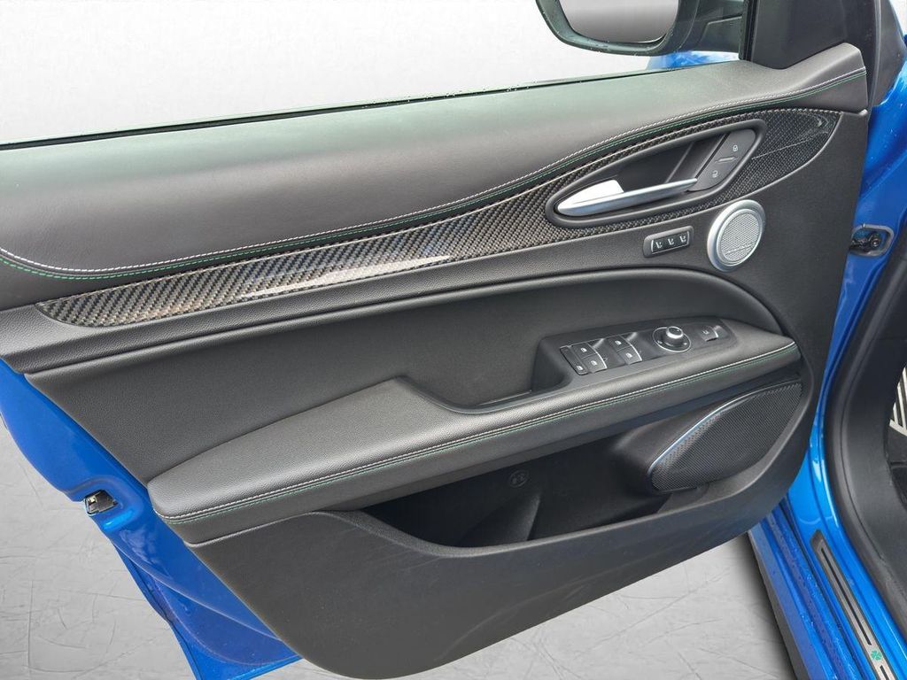 Alfa Romeo Stelvio 2021