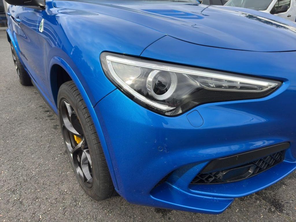 Alfa Romeo Stelvio 2021