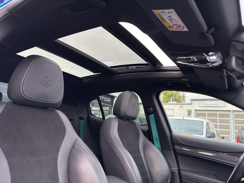 Alfa Romeo Stelvio 2021