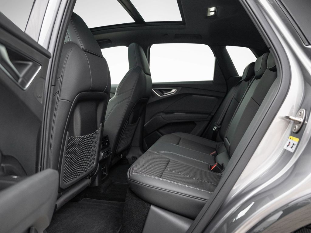 Audi Q4 e-tron 2025