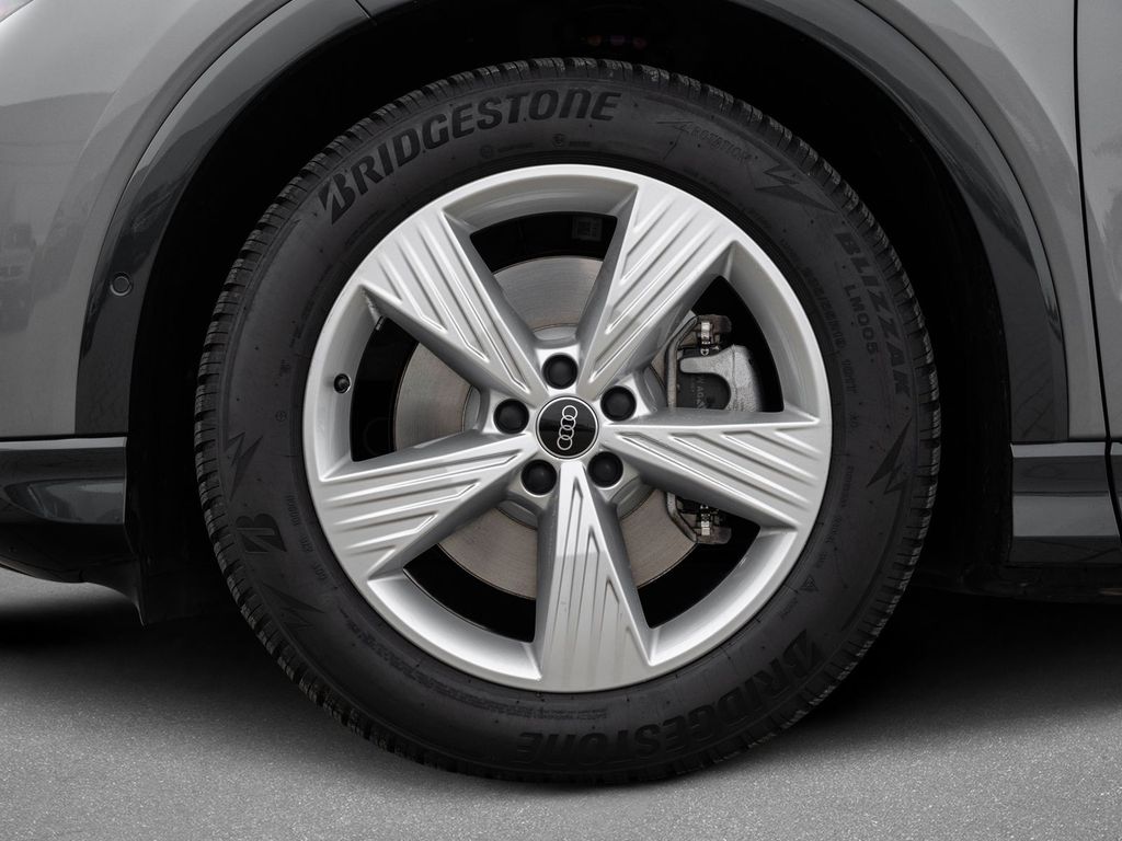 Audi Q4 e-tron 2025