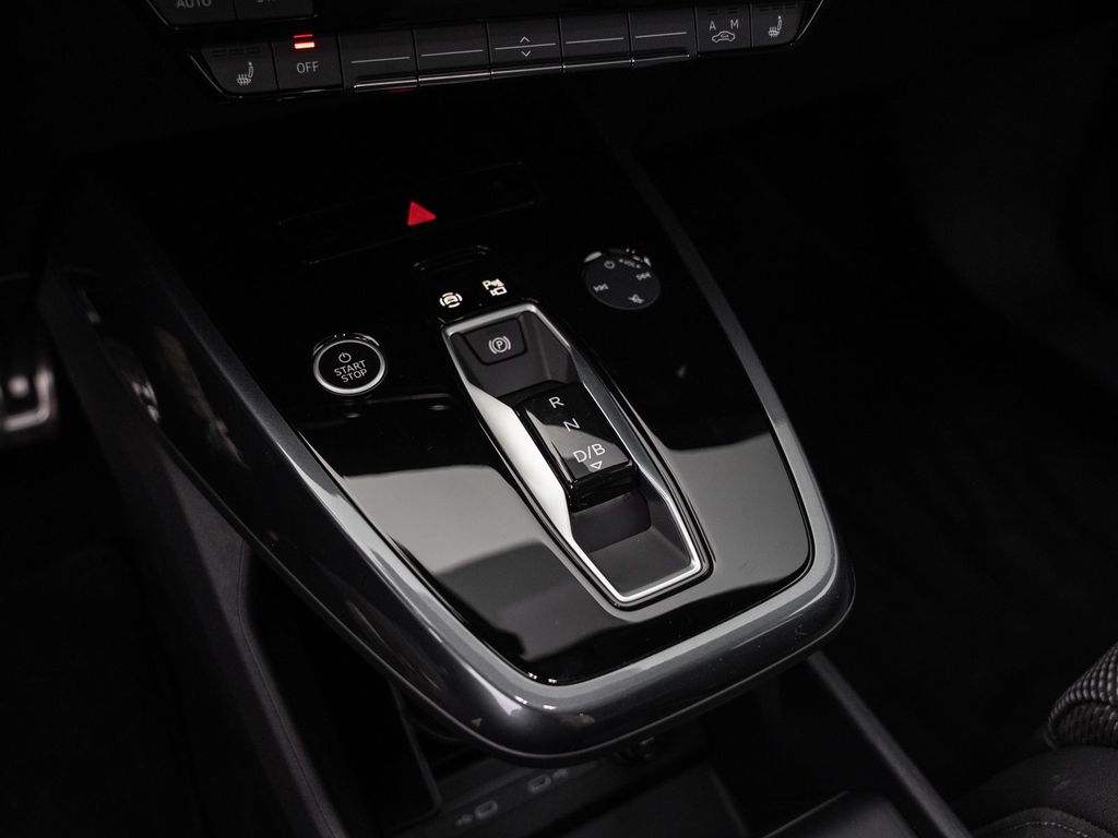 Audi Q4 e-tron 2025