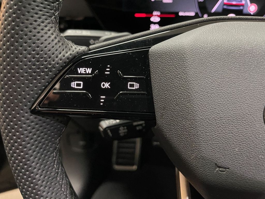 Audi Q6 e-tron 2025