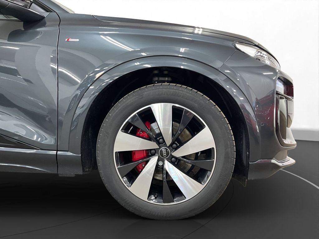 Audi Q6 e-tron 2025