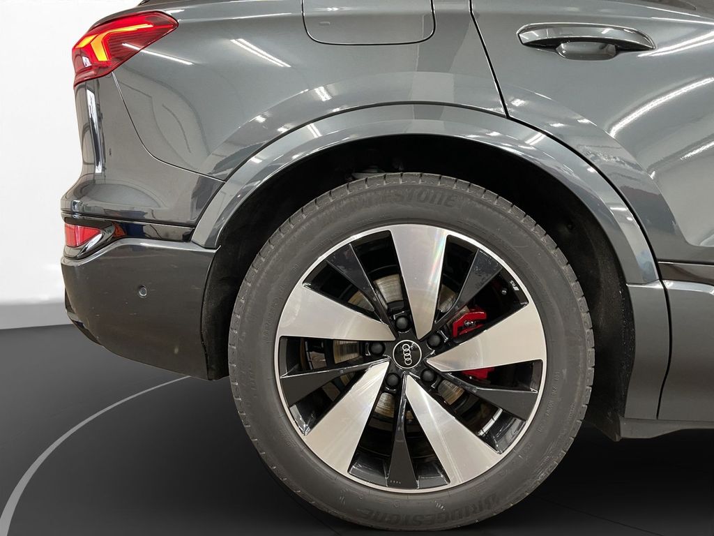 Audi Q6 e-tron 2025
