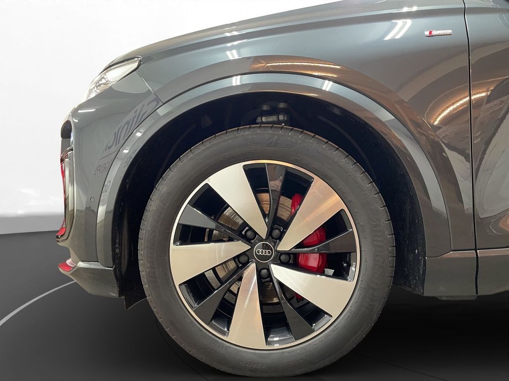 Audi Q6 e-tron 2025