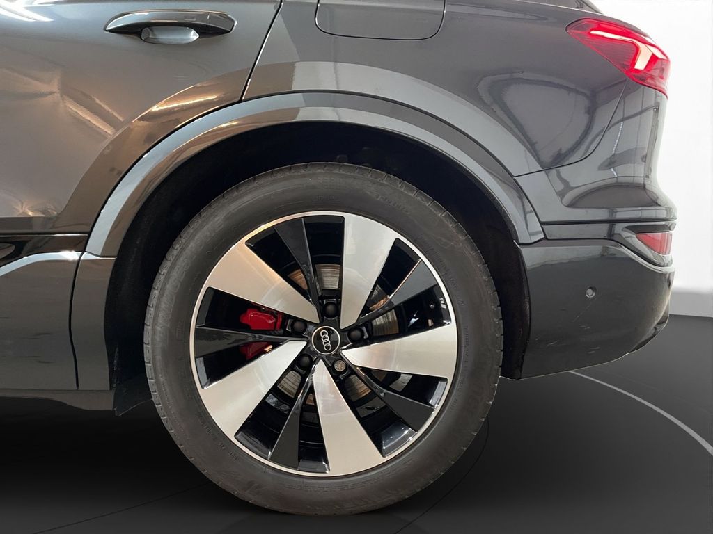 Audi Q6 e-tron 2025
