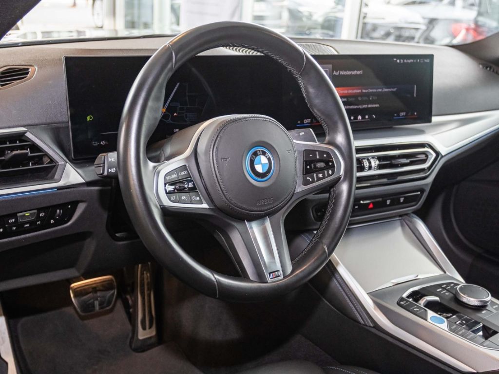 BMW i4 2023