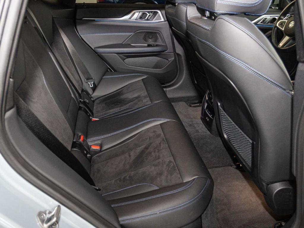 BMW i4 2023