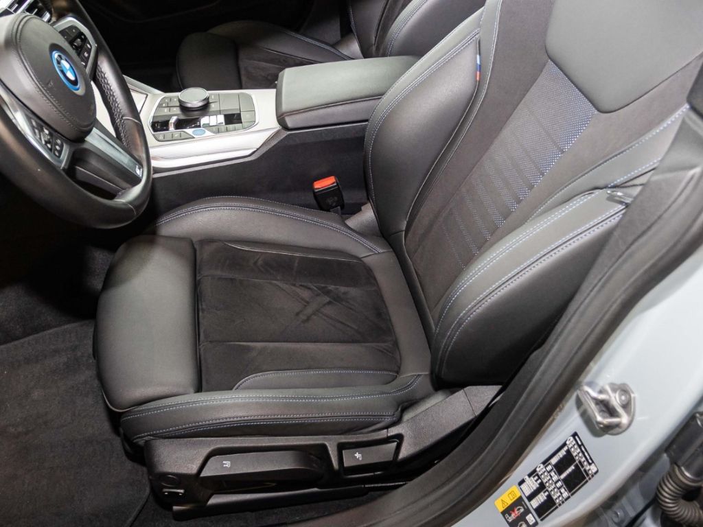 BMW i4 2023