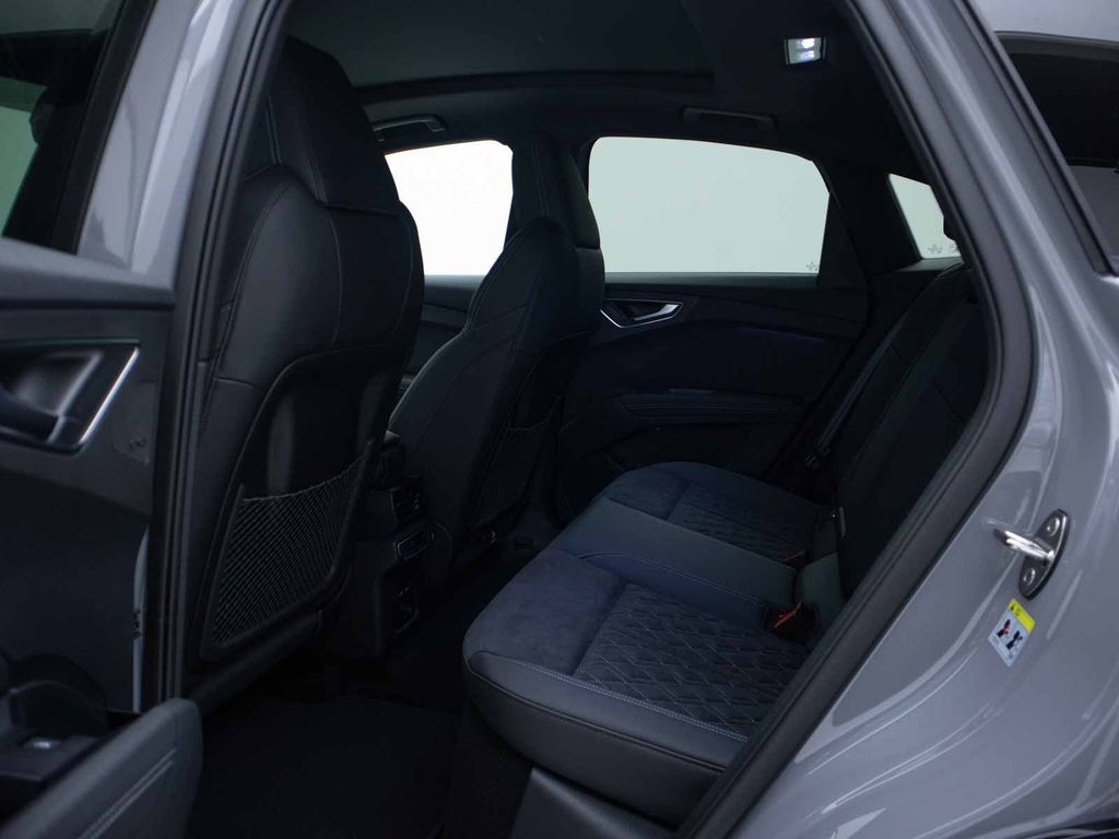 Audi Q4 e-tron 2025