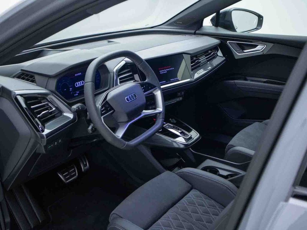Audi Q4 e-tron 2025