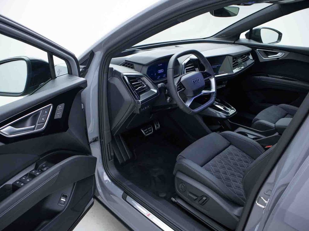 Audi Q4 e-tron 2025