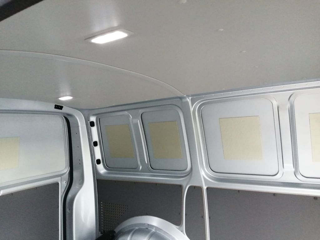 Volkswagen T6 Transporter 2025