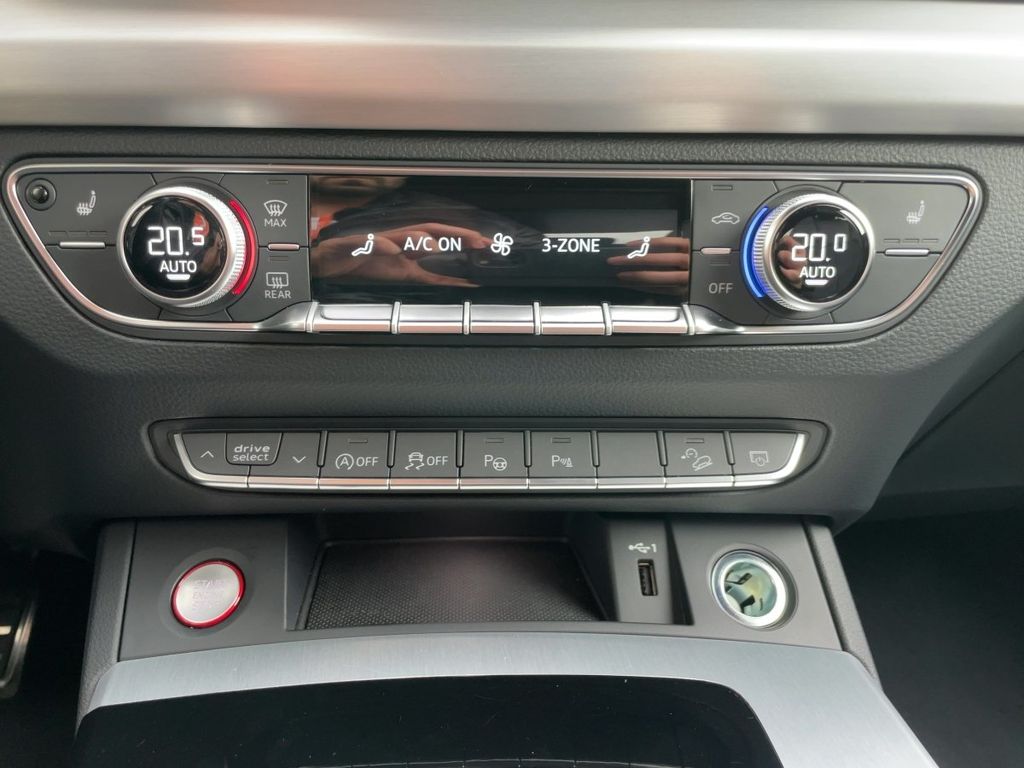 Audi SQ5 2022