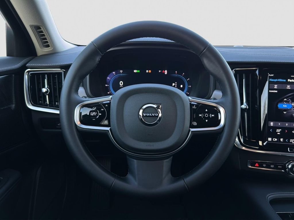 Volvo V90 Cross Country 2024