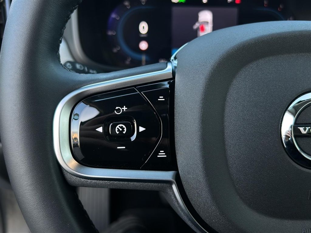 Volvo V90 Cross Country 2024