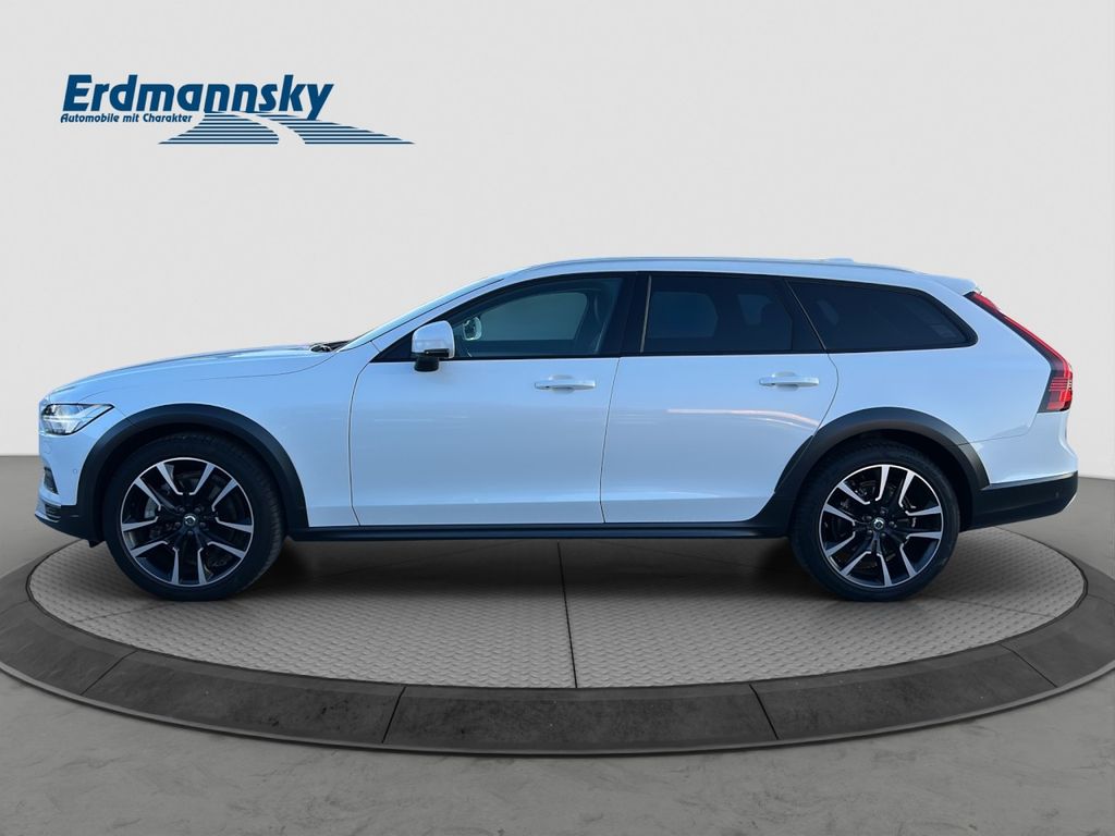 Volvo V90 2024