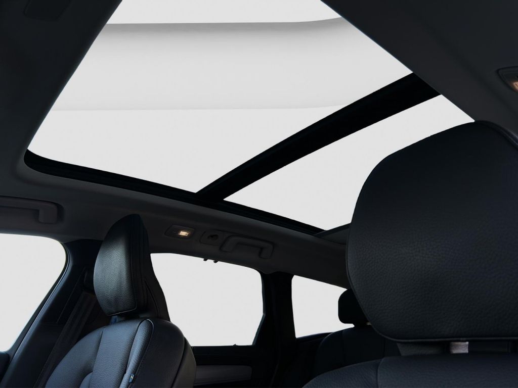 Volvo V90 Cross Country 2024
