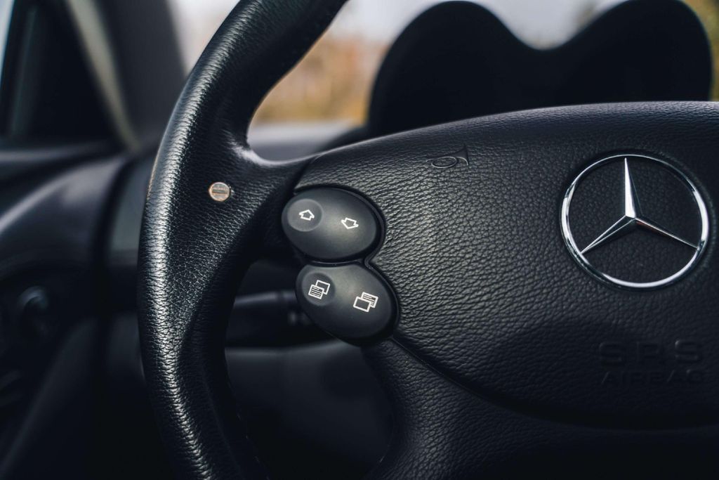 Mercedes-Benz SL 55 AMG 2003