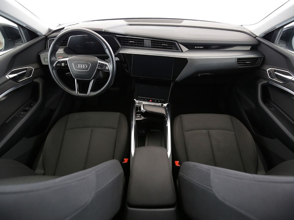 Audi e-tron 2022