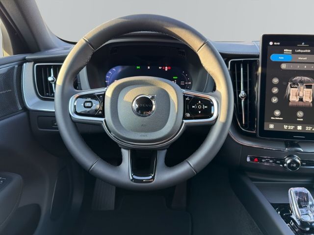 Volvo XC60 2025
