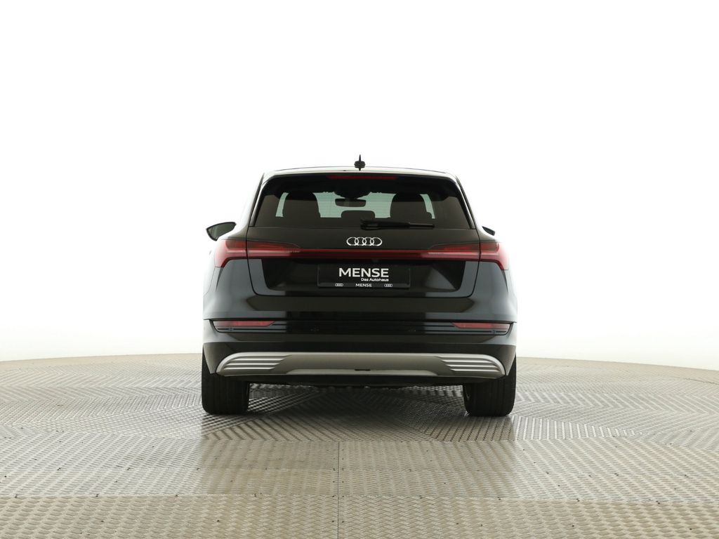 Audi e-tron 2022