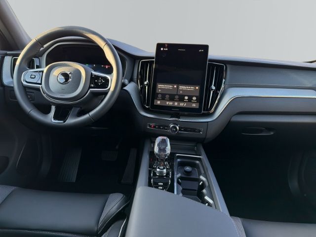 Volvo XC60 2025