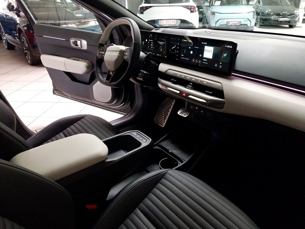 Kia EV4 2025