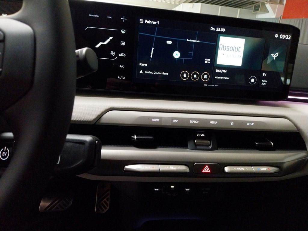 Kia EV4 2025