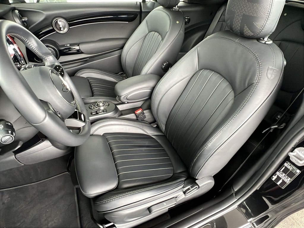 MINI John Cooper Works Cabrio 2022