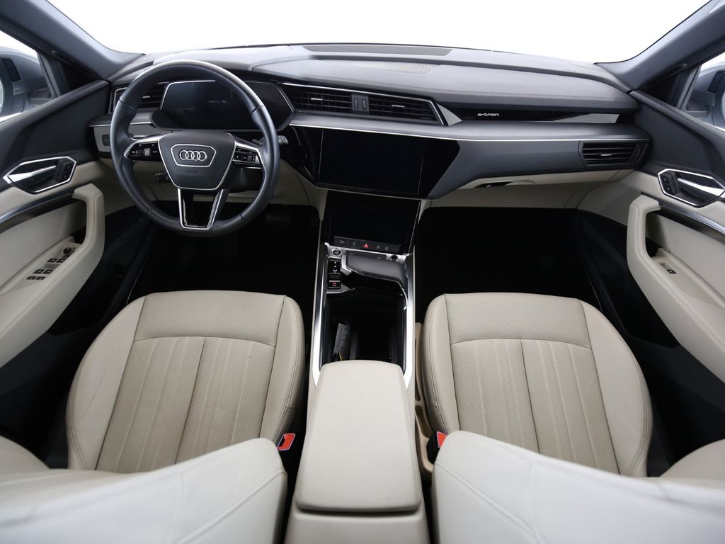 Audi e-tron 2022