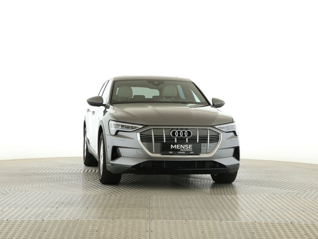 Audi e-tron 2022