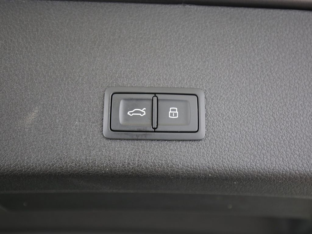 Audi e-tron 2022