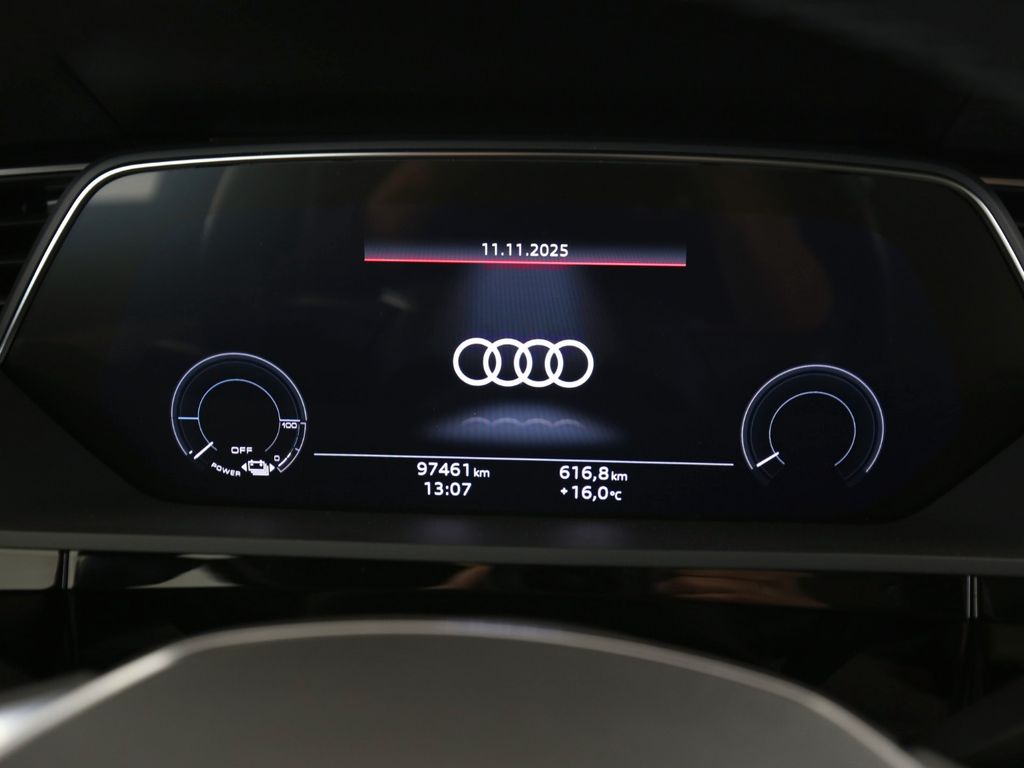 Audi e-tron 2022
