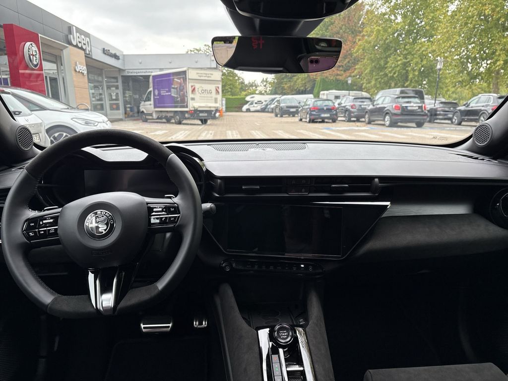 Alfa Romeo Junior 2025