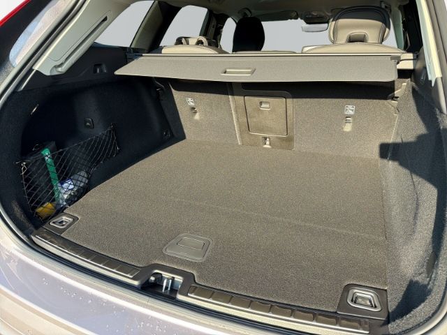 Volvo XC60 2025