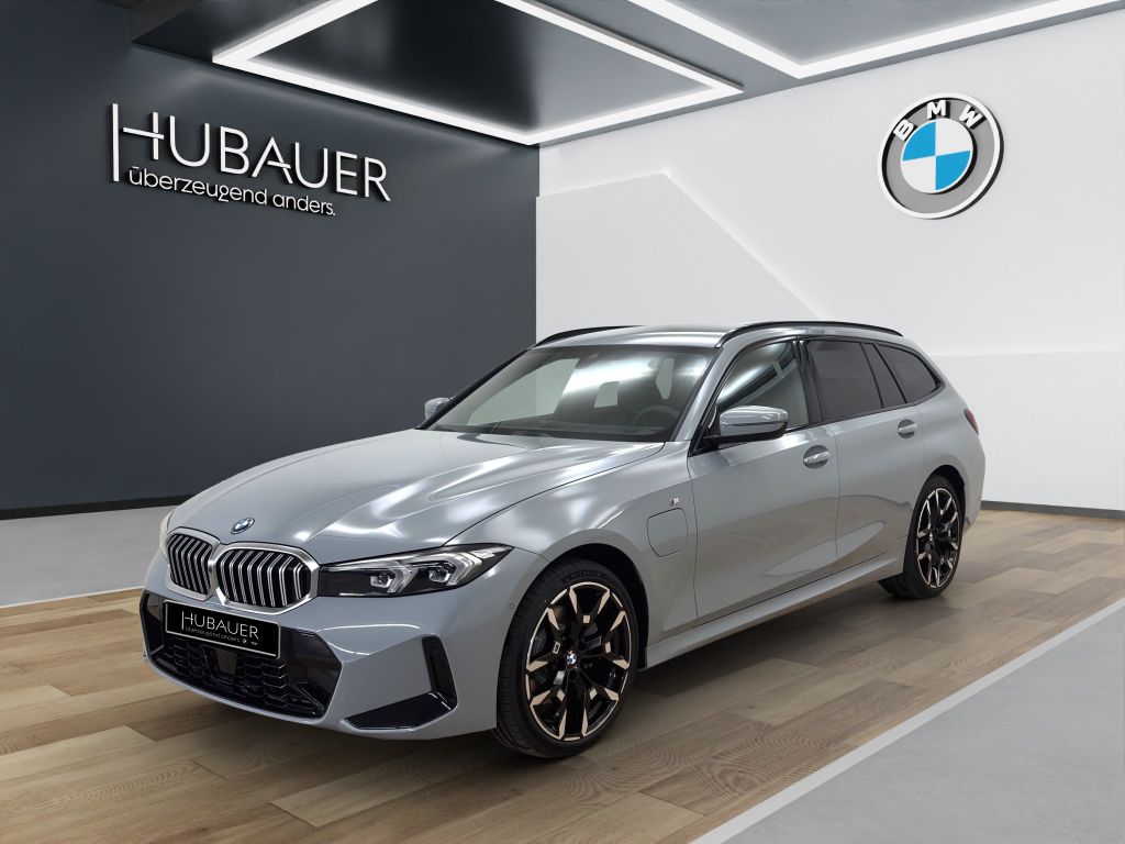 BMW 330 2025