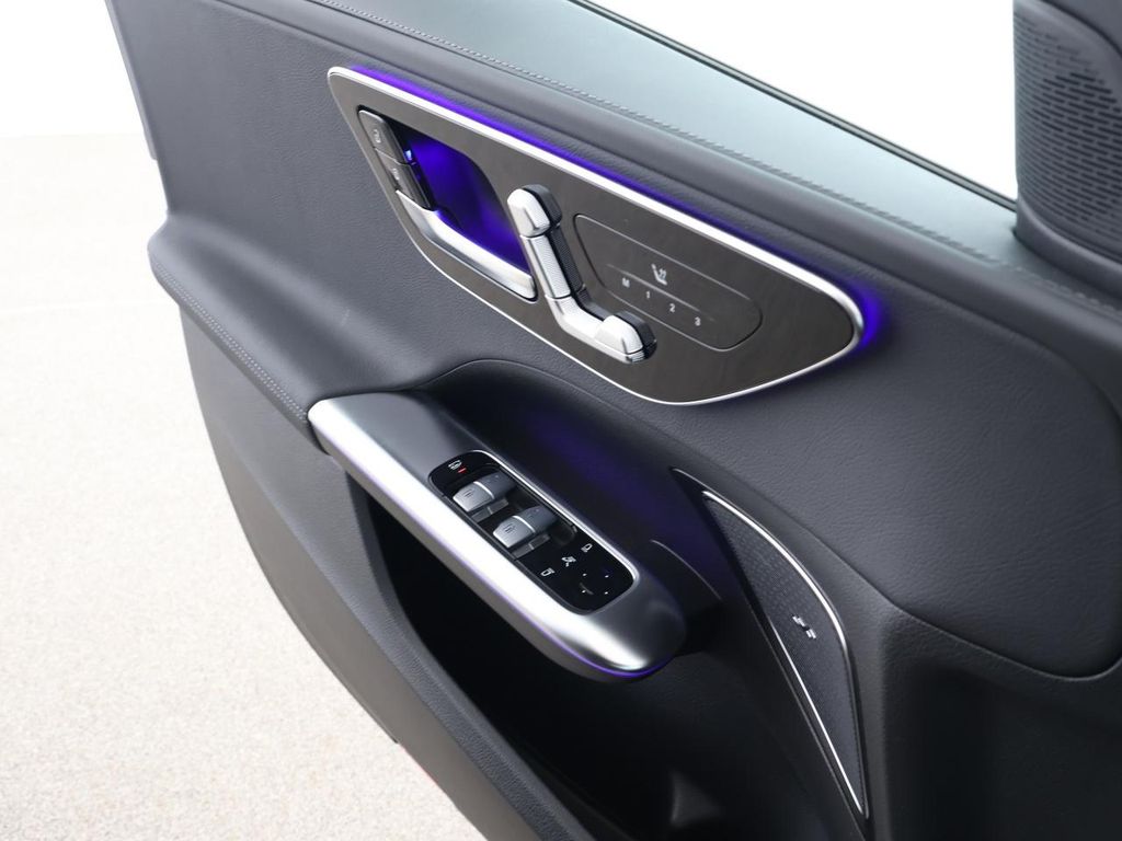 Mercedes-Benz C 220 2025