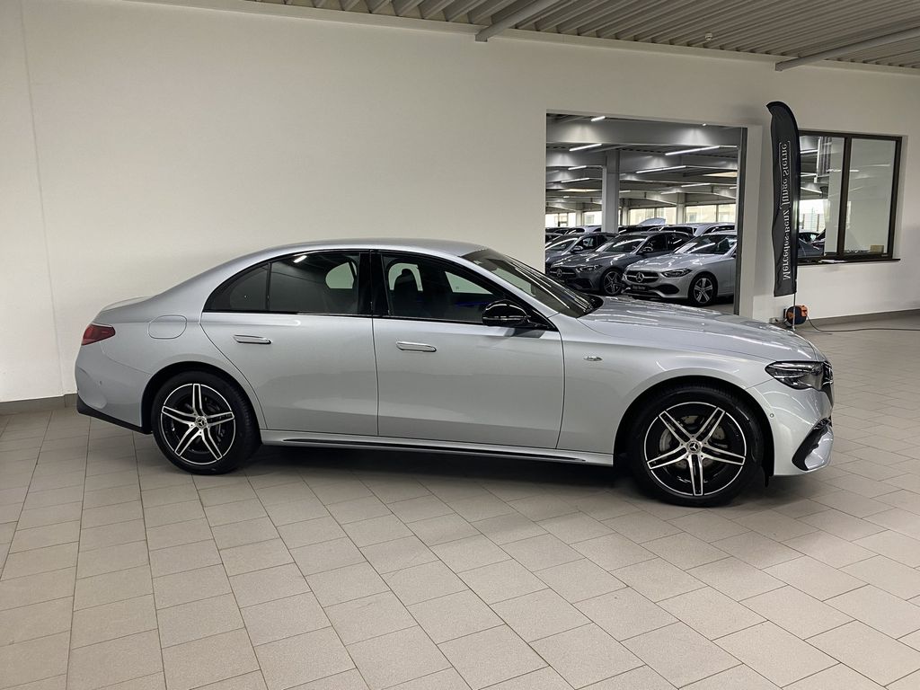 Mercedes-Benz E 300 2025