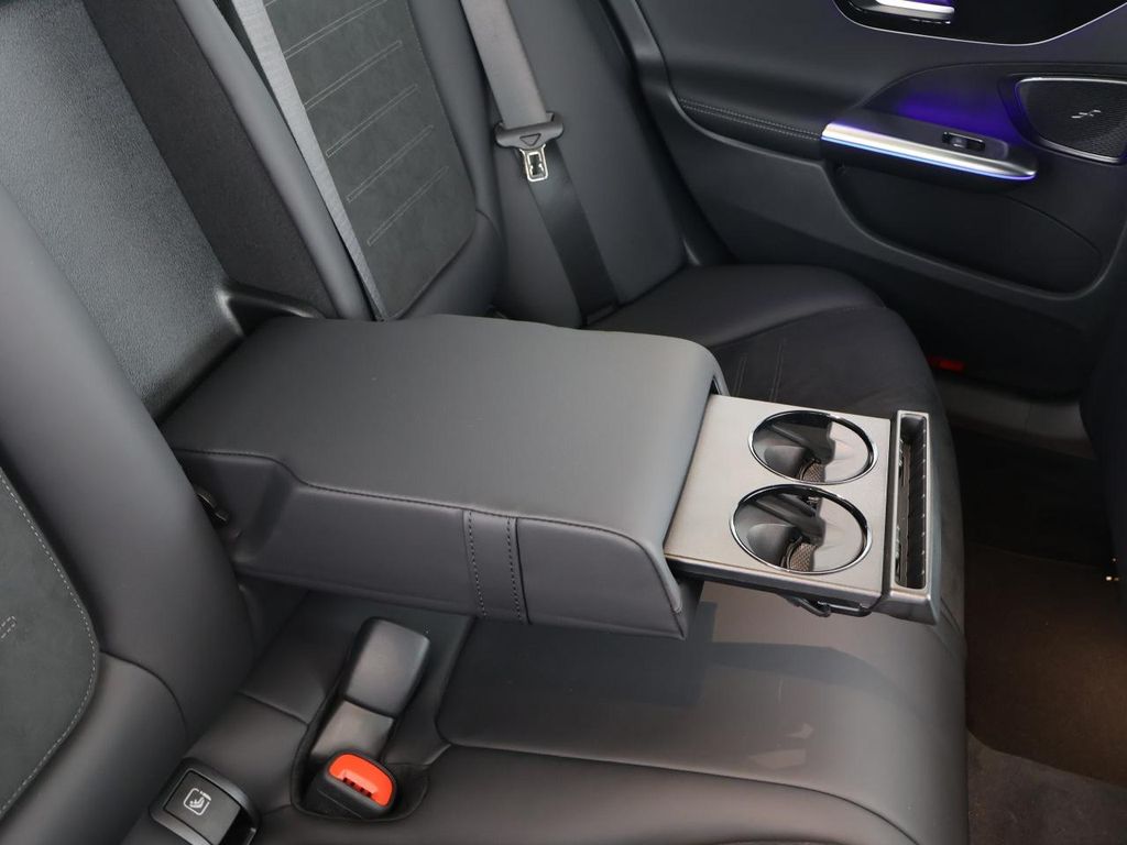 Mercedes-Benz C 220 2025