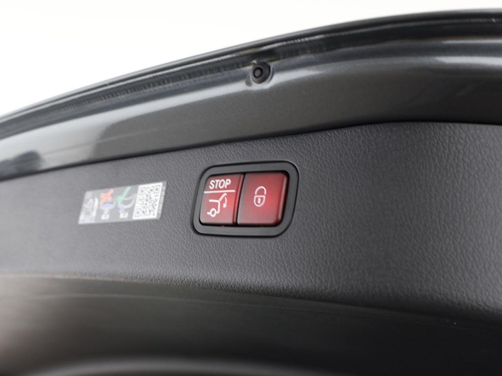 Mercedes-Benz C 220 2025