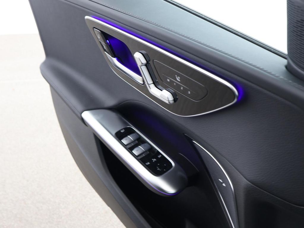 Mercedes-Benz C 220 2025