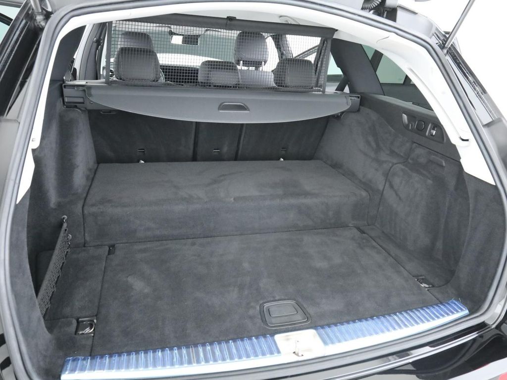 Mercedes-Benz E 300 2022