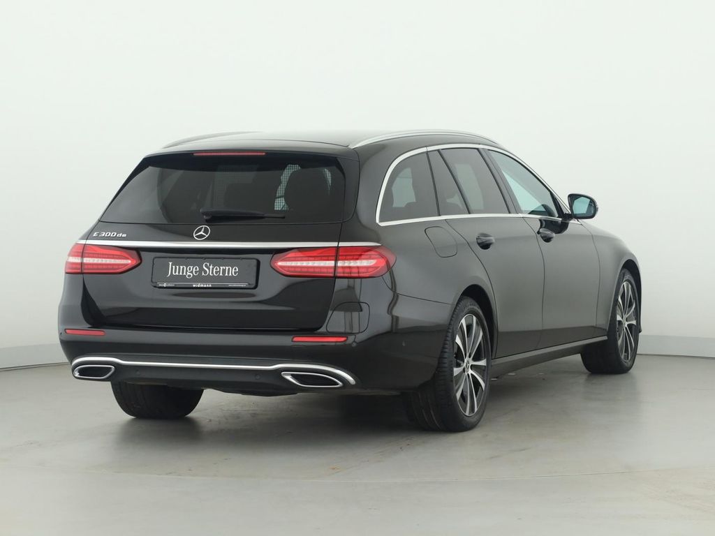 Mercedes-Benz E 300 2022