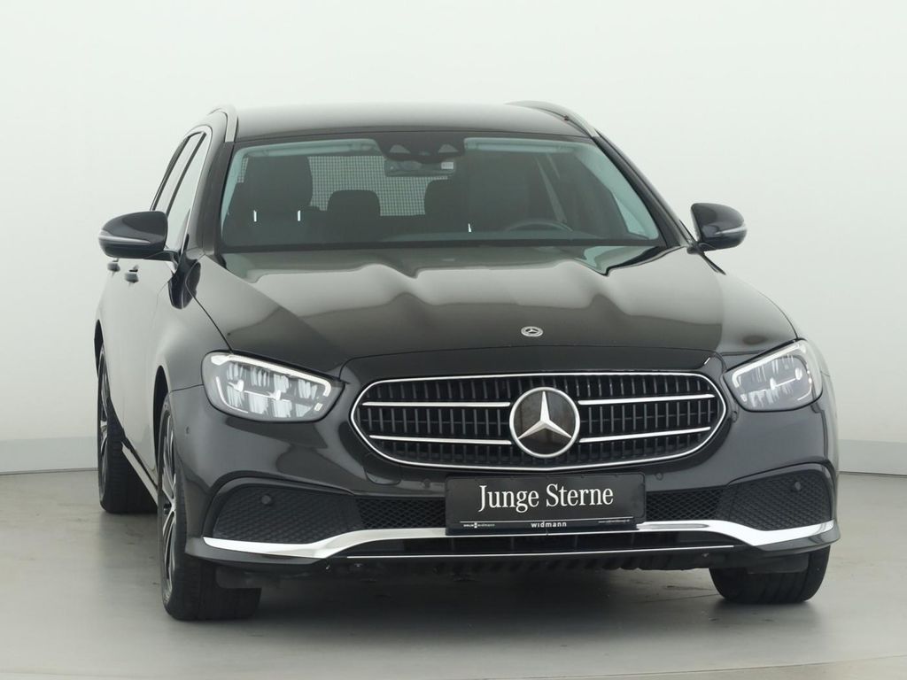 Mercedes-Benz E 300 2022