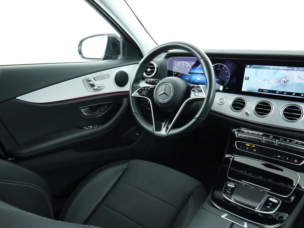 Mercedes-Benz E 300 2022