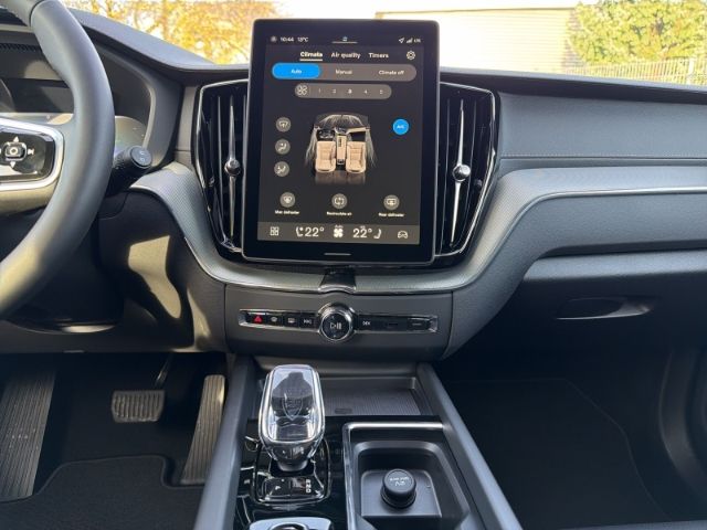 Volvo XC60 2025