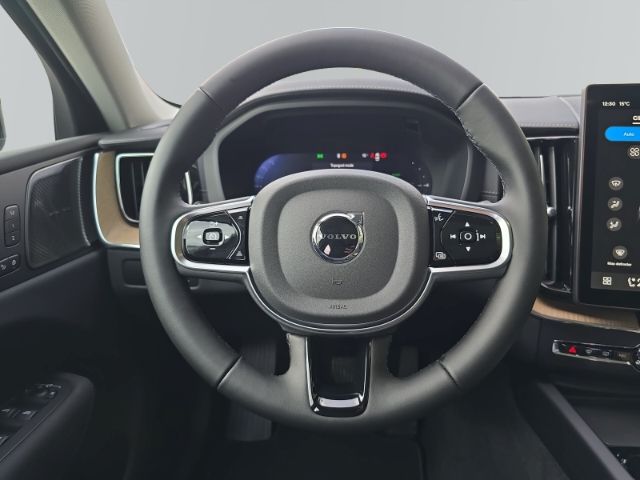 Volvo XC60 2025